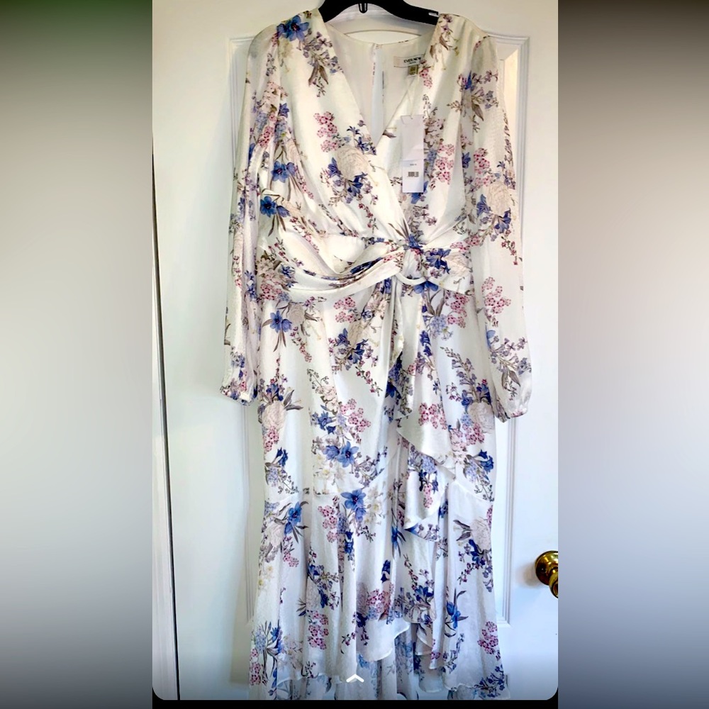 Brand New: Ever New midi dress